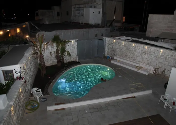 Grace Bed & Breakfast 3*